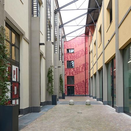 Luxury Design Loft - 20 Minutes From Duomo-Navigli Appartement Milaan Buitenkant foto