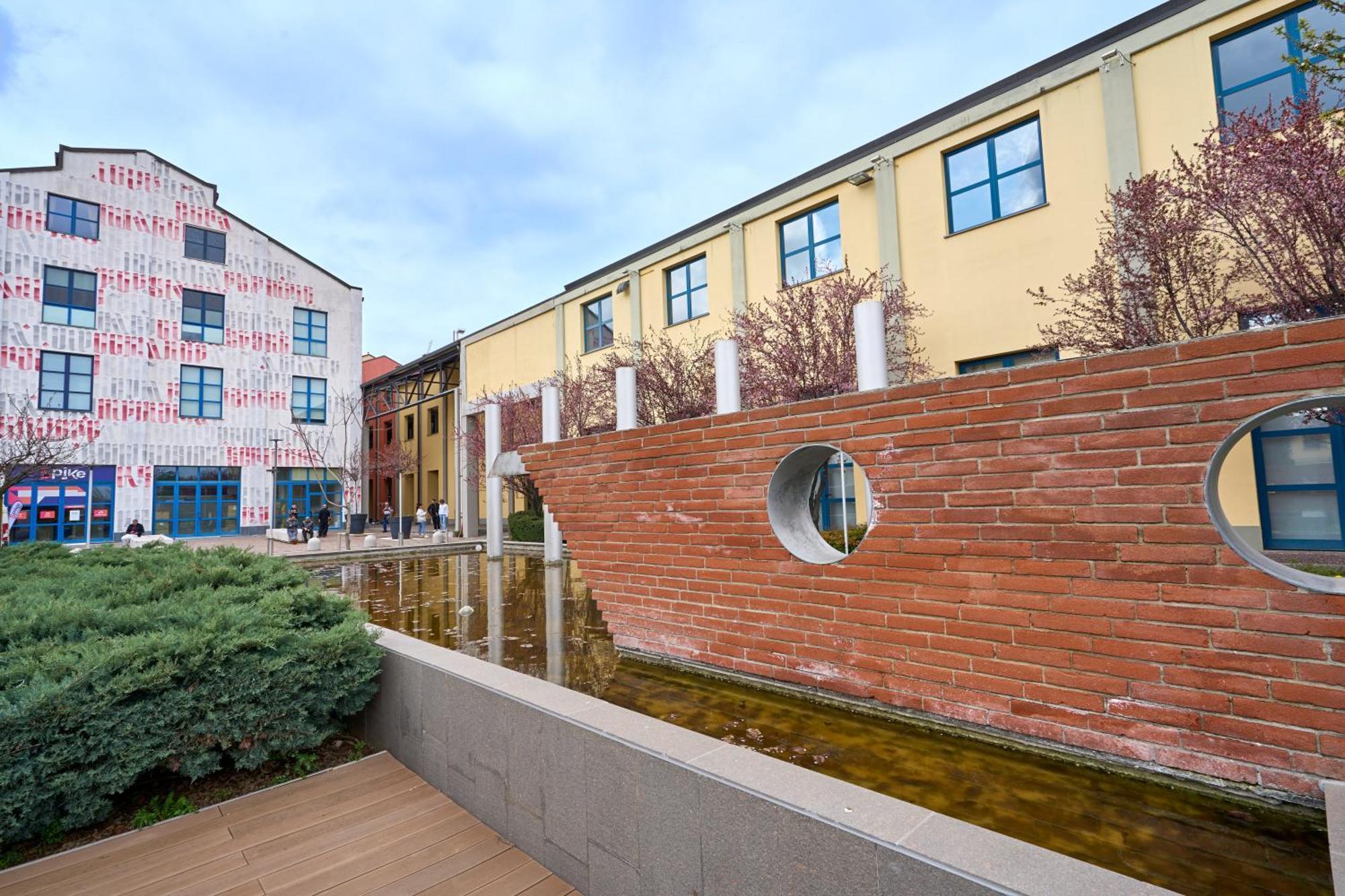 Luxury Design Loft - 20 Minutes From Duomo-Navigli Appartement Milaan Buitenkant foto